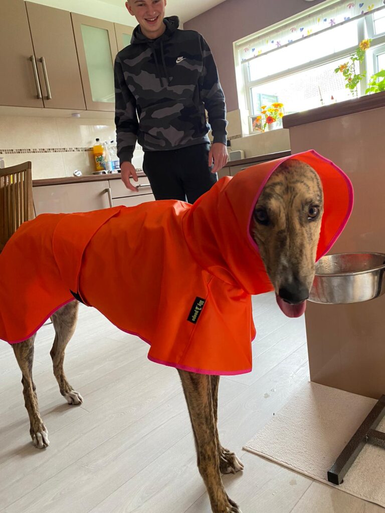 Luna Cathy Samuels Shower mac